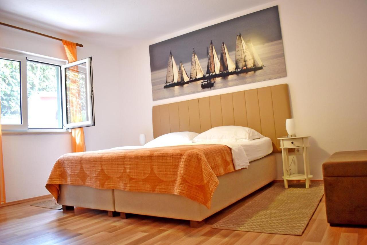 Apartmani Bozic Стобрек Экстерьер фото