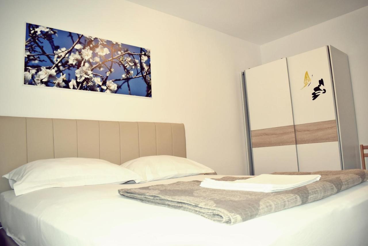 Apartmani Bozic Стобрек Экстерьер фото